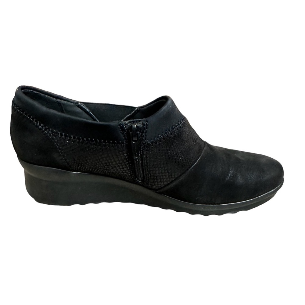 Clarks Cloudsteppers Caddell Comfort Cushion Wedge Shoe with a Side Zip Size 9